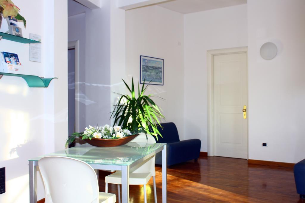 Residence Avana Senigallia Buitenkant foto