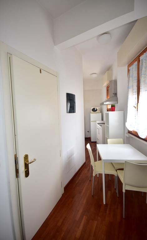 Residence Avana Senigallia Buitenkant foto